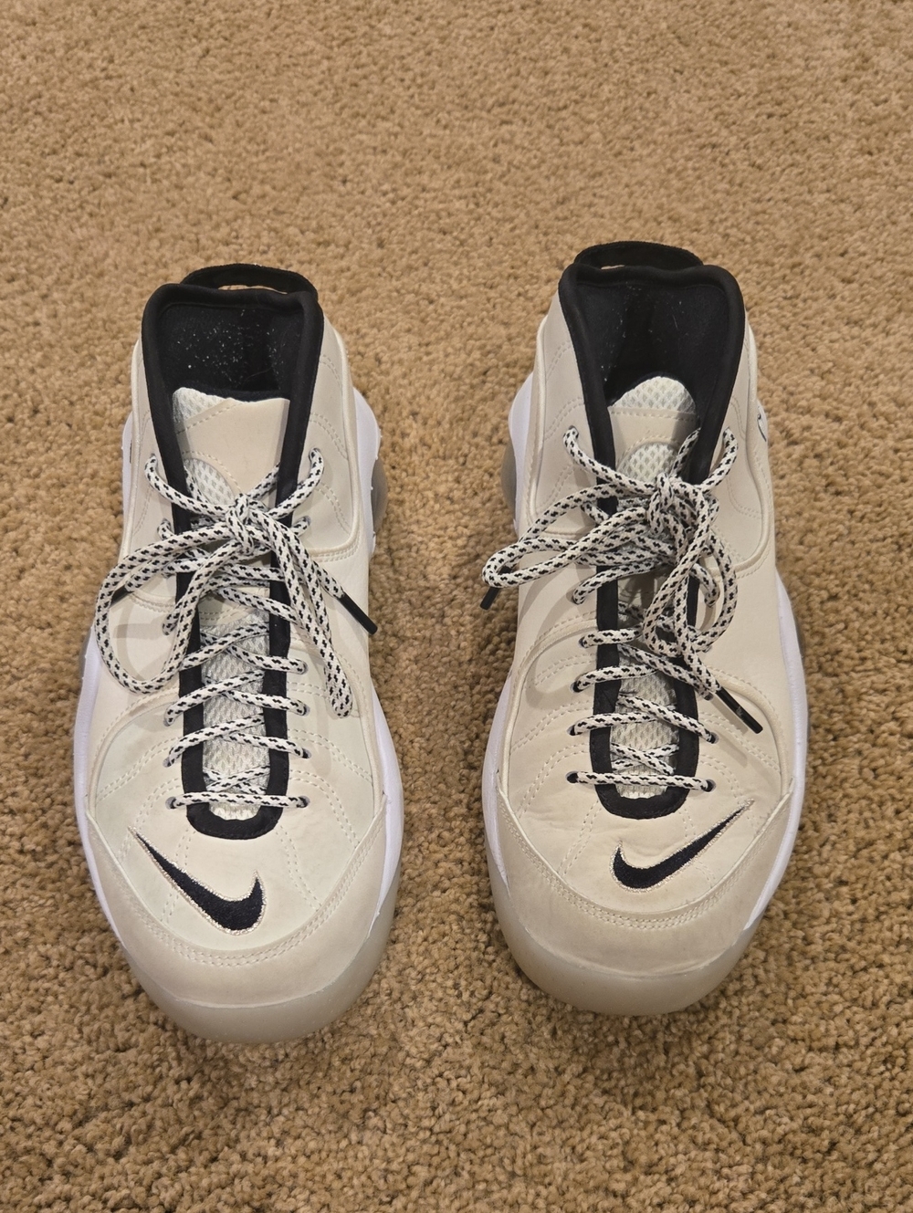 Nike Men’s Cream and Black Training Sneakers